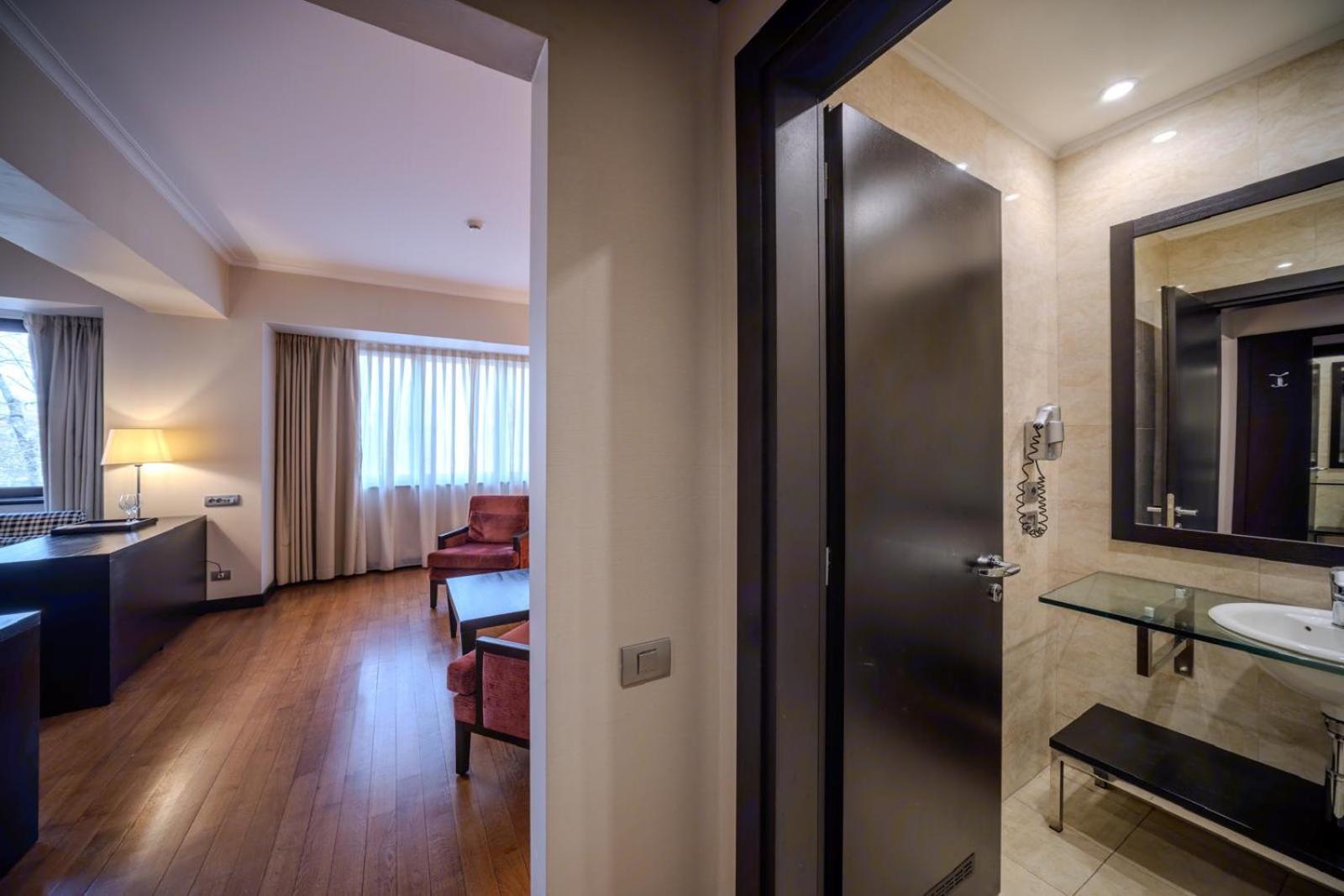 Hotel Rivo Temesvár Kültér fotó