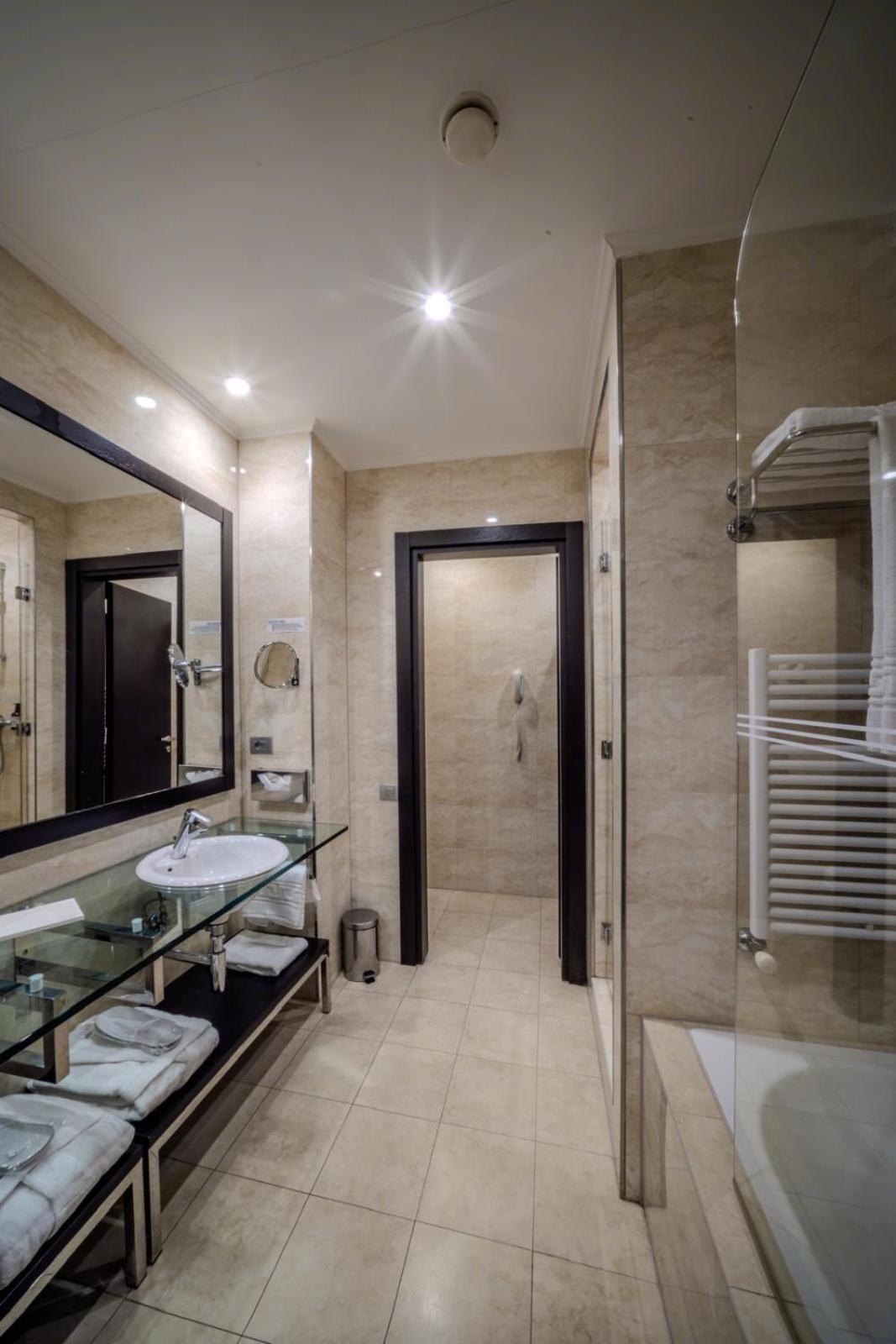 Hotel Rivo Temesvár Kültér fotó