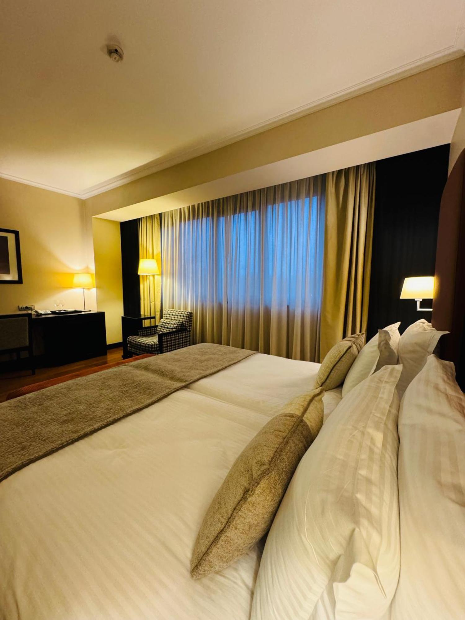 Hotel Rivo Temesvár Kültér fotó