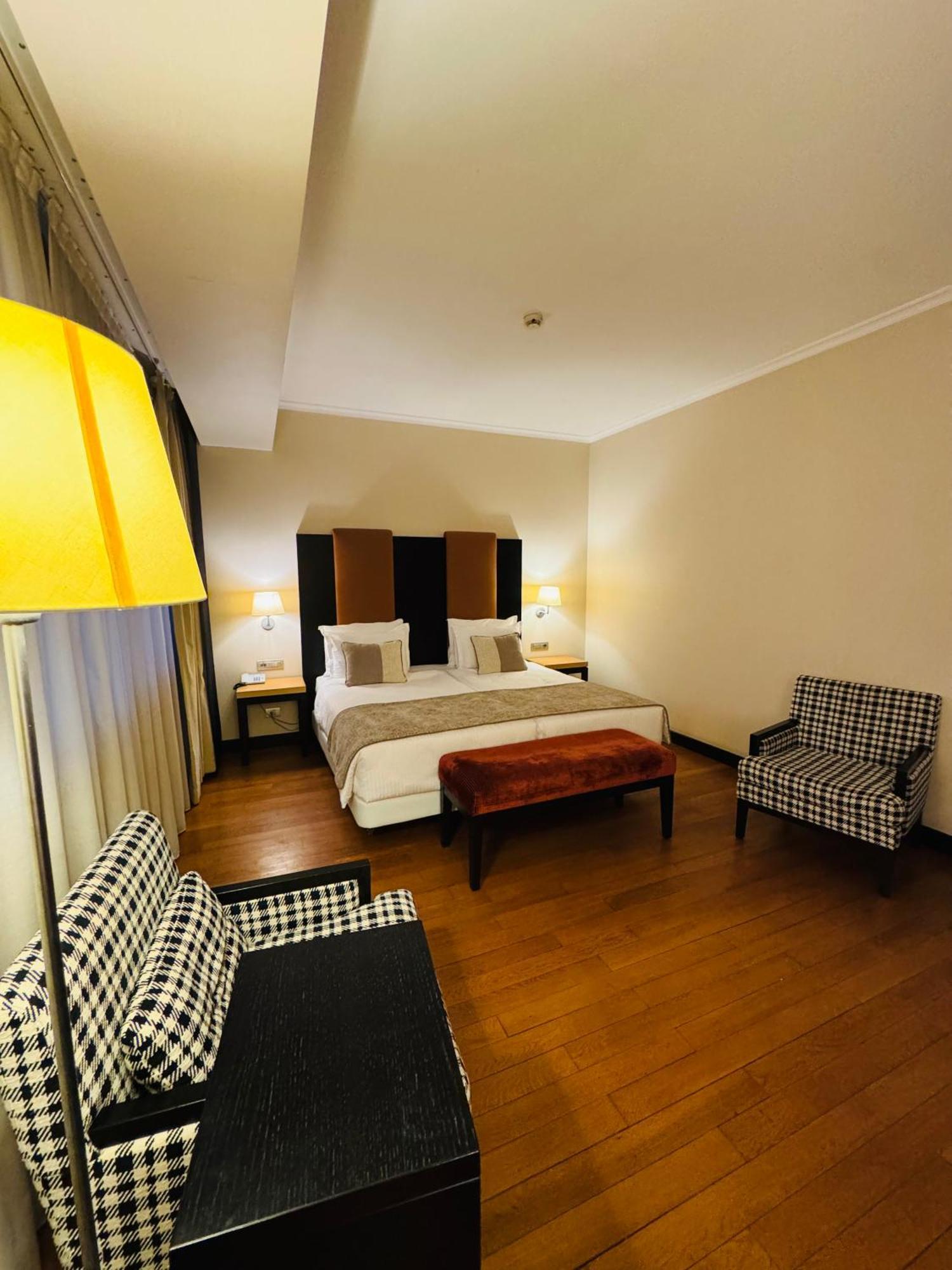 Hotel Rivo Temesvár Kültér fotó